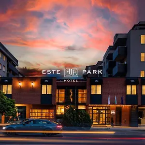 -- Park -- Part Of Urban Chic Luxury Design - Parking & Compliments - Next To Shopping & Dining Mall Bulgaria