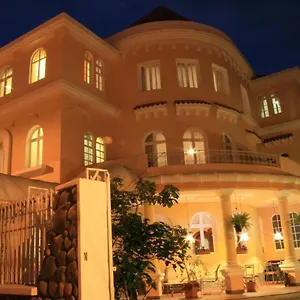 La Casona Hotel