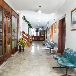 Plaza Del Teatro Hotel